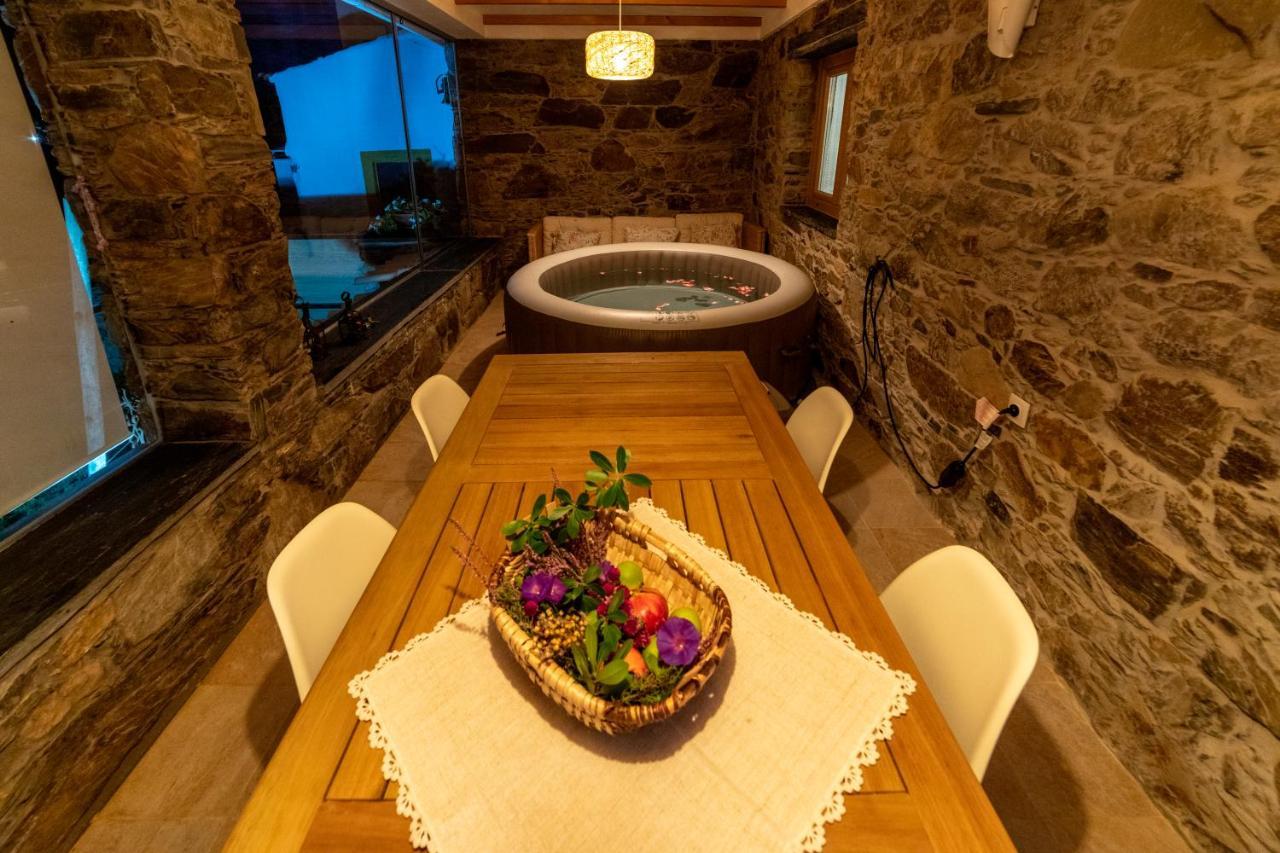 O Palheiro - Vista Panoramica E Jacuzzi Pension Sobreira Formosa Buitenkant foto